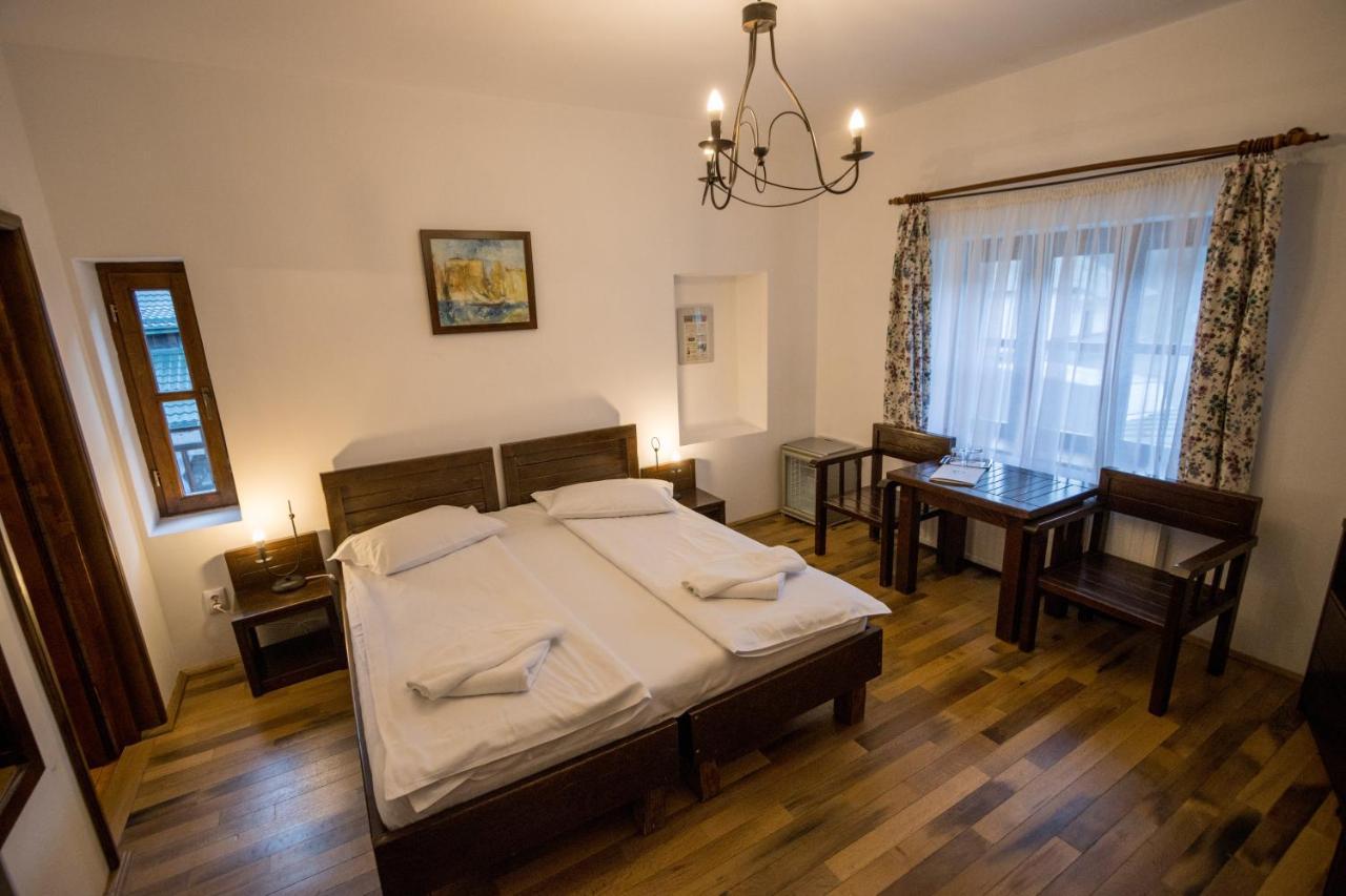 Pensiunea Rhein Azuga Bagian luar foto
